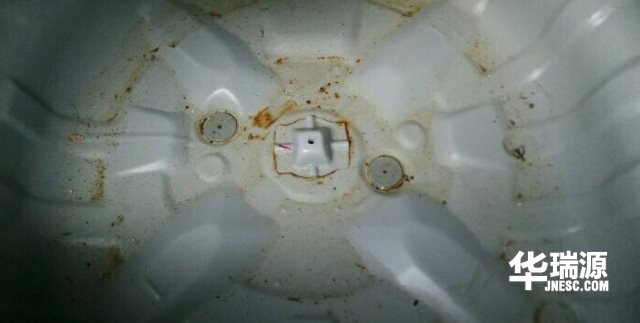 假如不洗车,对汽车与车漆有损伤吗?