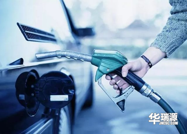 像如此开车,一个月能省不少油