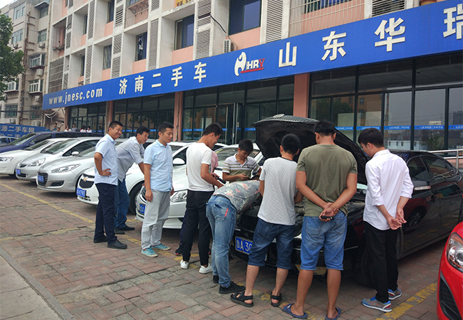 二手车鉴定评估师们一天都说的什么？是如何工作的？