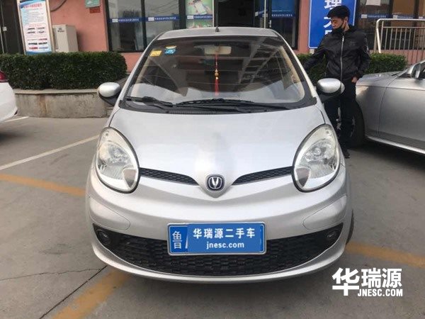 国产微型车奔奔LOVE,外观圆润饱满,空间够用舒适