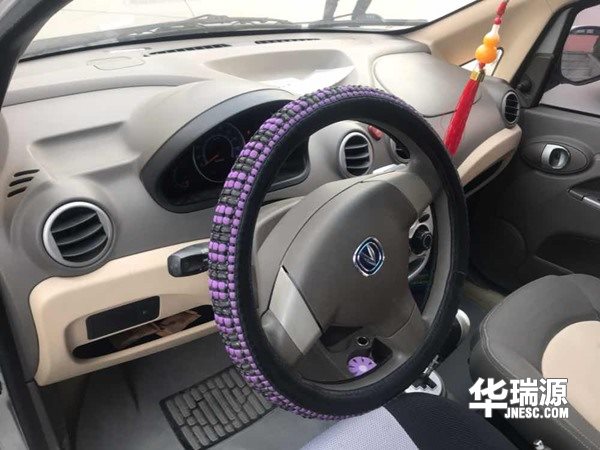 国产微型车奔奔LOVE,外观圆润饱满,空间够用舒适