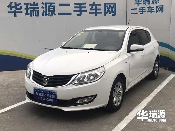 紧凑车型宝骏610,空间舒适储物空间超大