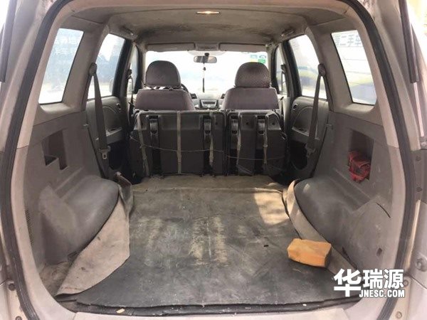 三菱君阁,多功能休旅车型,只售2.65万
