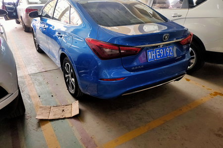 西宁二手长安逸动 2018款 1.6L GDI 手自一体 时尚版