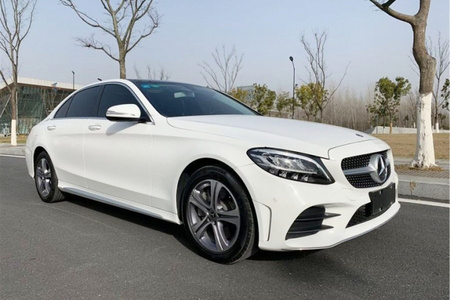 甘孜二手奔驰C级 2019款 C 260 L 运动轿车