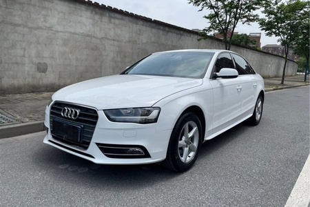 阿坝二手奥迪A4L 2013款 30 TFSI 手动 舒适型