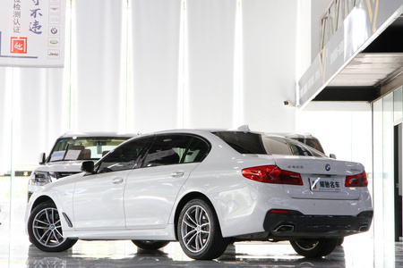 石嘴山二手宝马5系 2018款 525Li 2.0T 手自一体 M运动套装