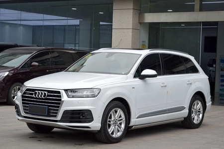 南京二手奥迪Q7 2016款 40 TFSI S line 运动版