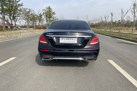 襄阳二手奔驰E级 2020款 E 300 L 时尚型 运动轿车