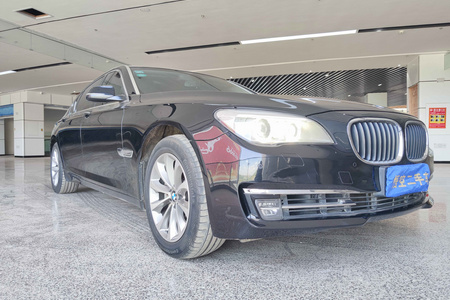 临沧二手宝马7系 2013款 740Li 3.0T 手自一体 领先型
