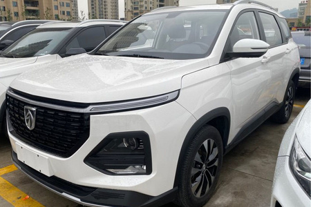 攀枝花二手宝骏530 2020款 1.5T CVT 尊贵互联型 7座