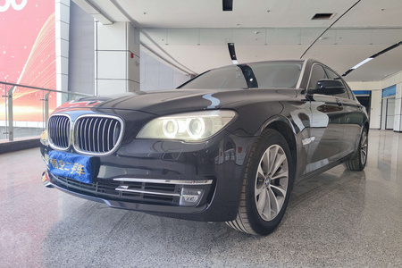 临沧二手宝马7系 2013款 740Li 3.0T 手自一体 领先型