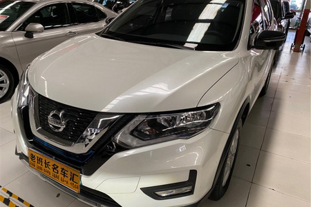 阿坝二手日产奇骏 2019款 2.0L CVT 两驱 舒适版 5座