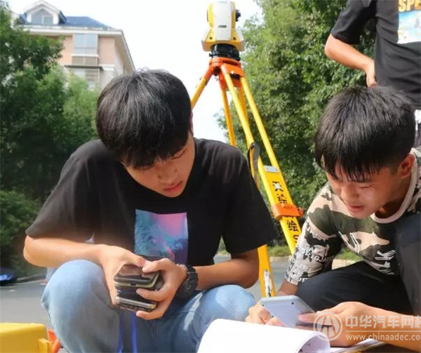 努力出奇迹,技校生也有大舞台