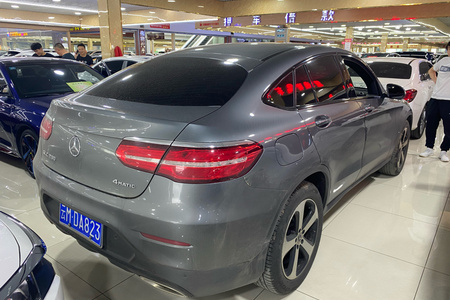 普洱二手奔驰GLC轿跑 2018款 GLC 200 4MATIC 轿跑SUV