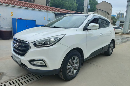 荆州二手现代ix35 2015款 2.0L GL 手动 两驱 舒适型 国IV