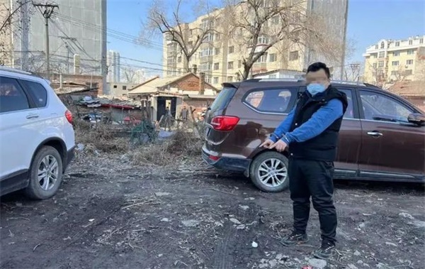 打击非法拆解：哈尔滨警方打掉一专偷汽车三元催化器的偷窃团伙
